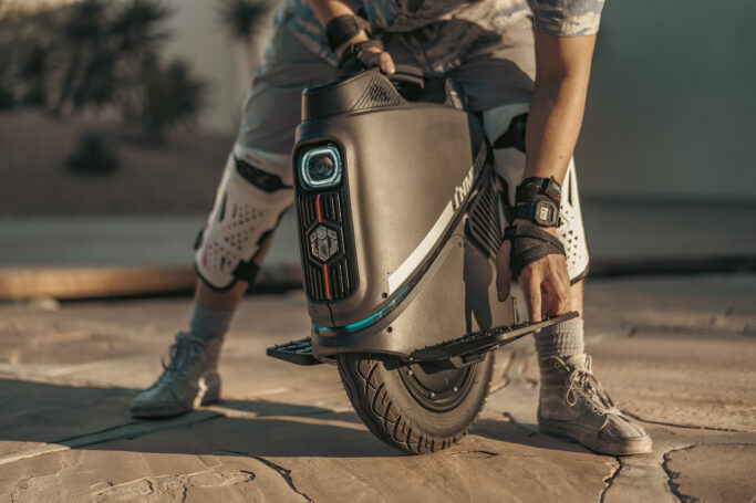 Inmotion V9 - Electric Unicycle 2